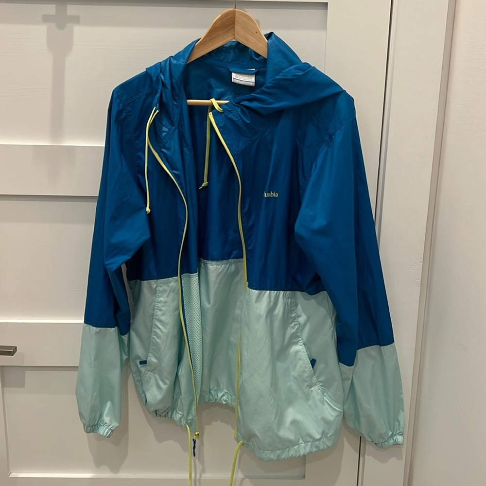 Columbia windbreaker